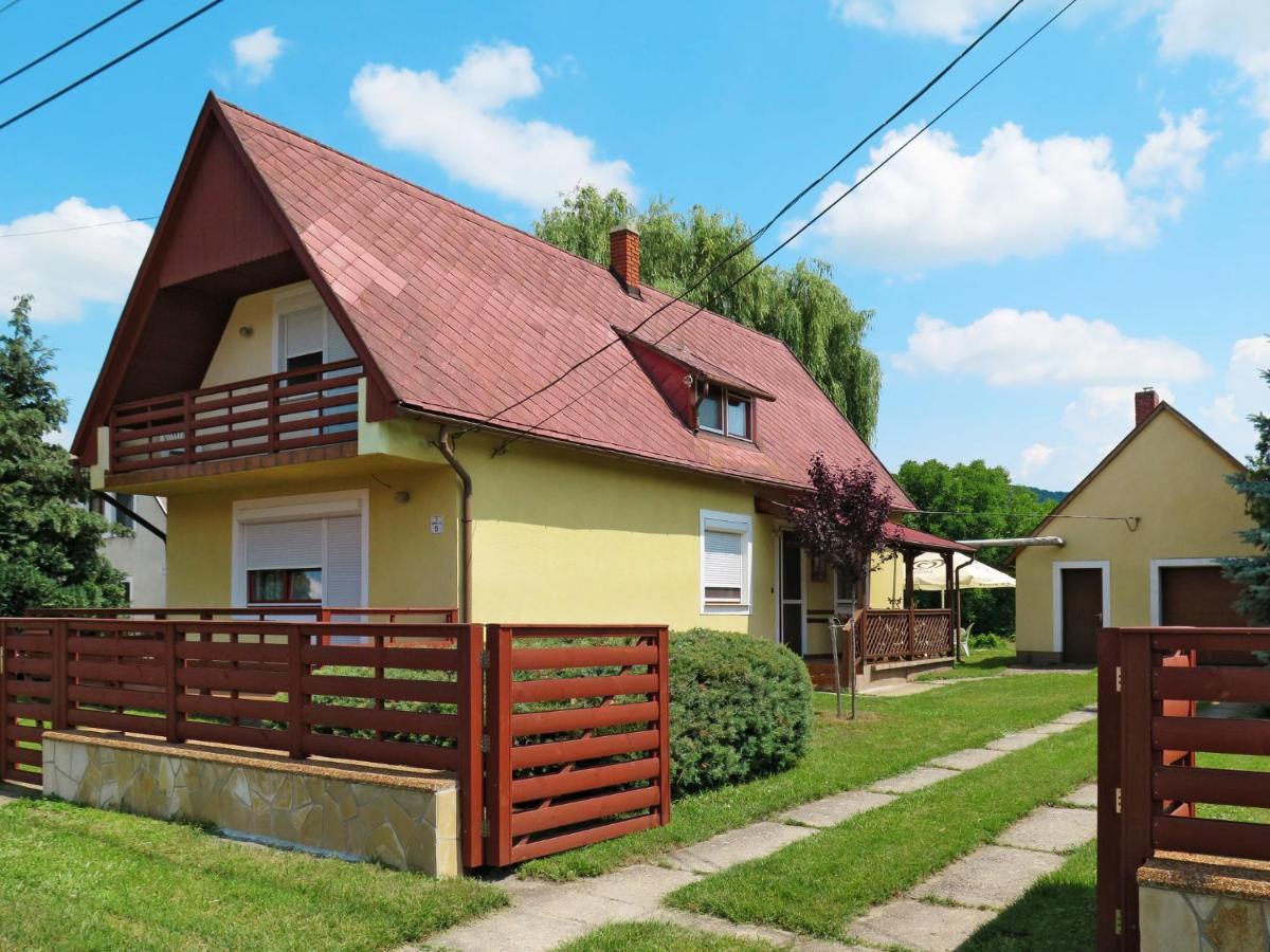 Holiday Home Emi - Bac110 By Interhome Бадачоньтомай Экстерьер фото