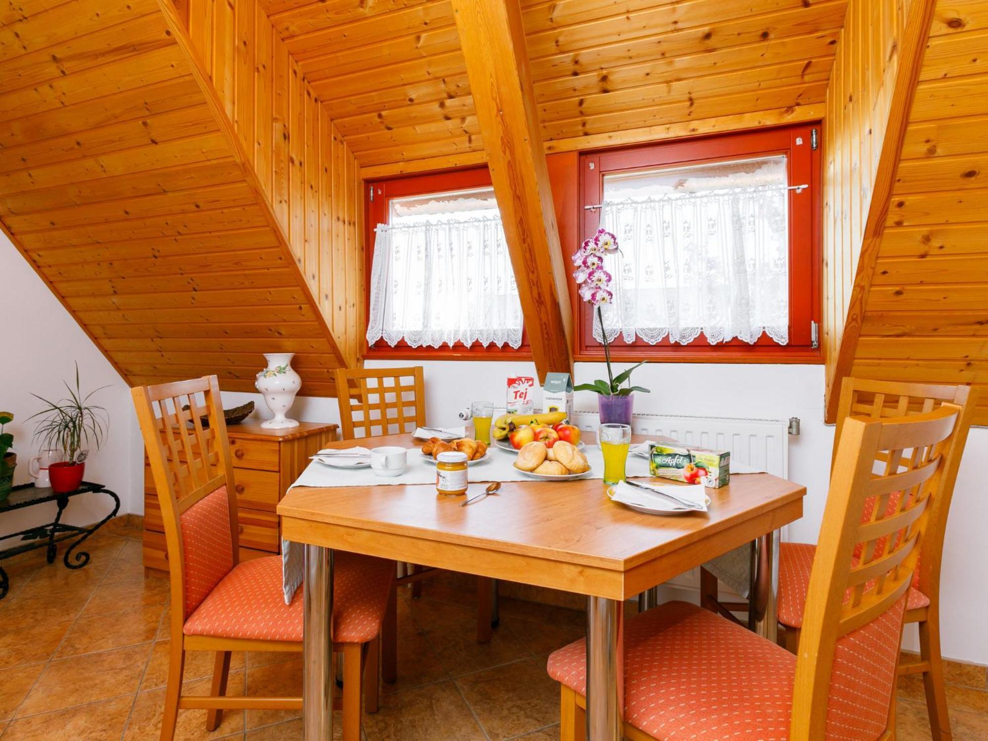 Holiday Home Emi - Bac110 By Interhome Бадачоньтомай Экстерьер фото